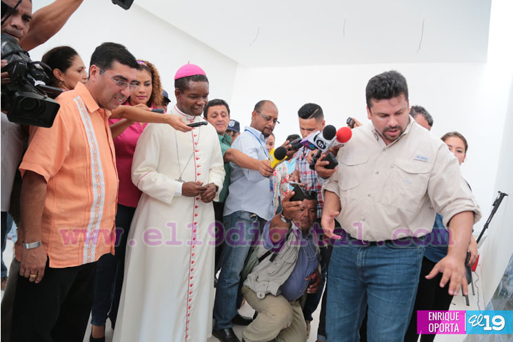 Nuncio Apost&oacute;lico recorre avances de Museo San Juan Pablo II